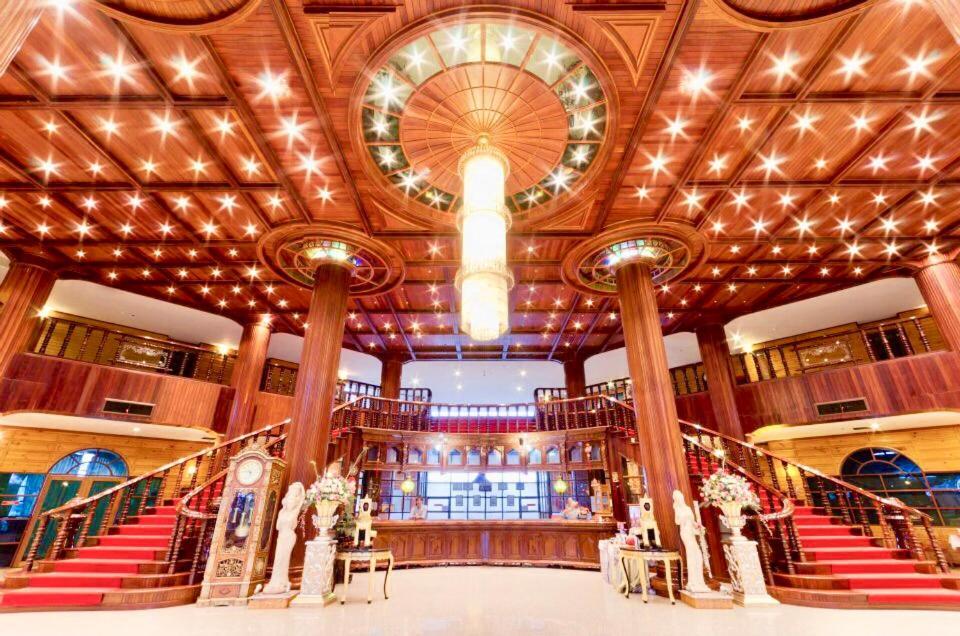 Hermitage Hotel Korat-Sha Nakhonratchasima Exterior foto