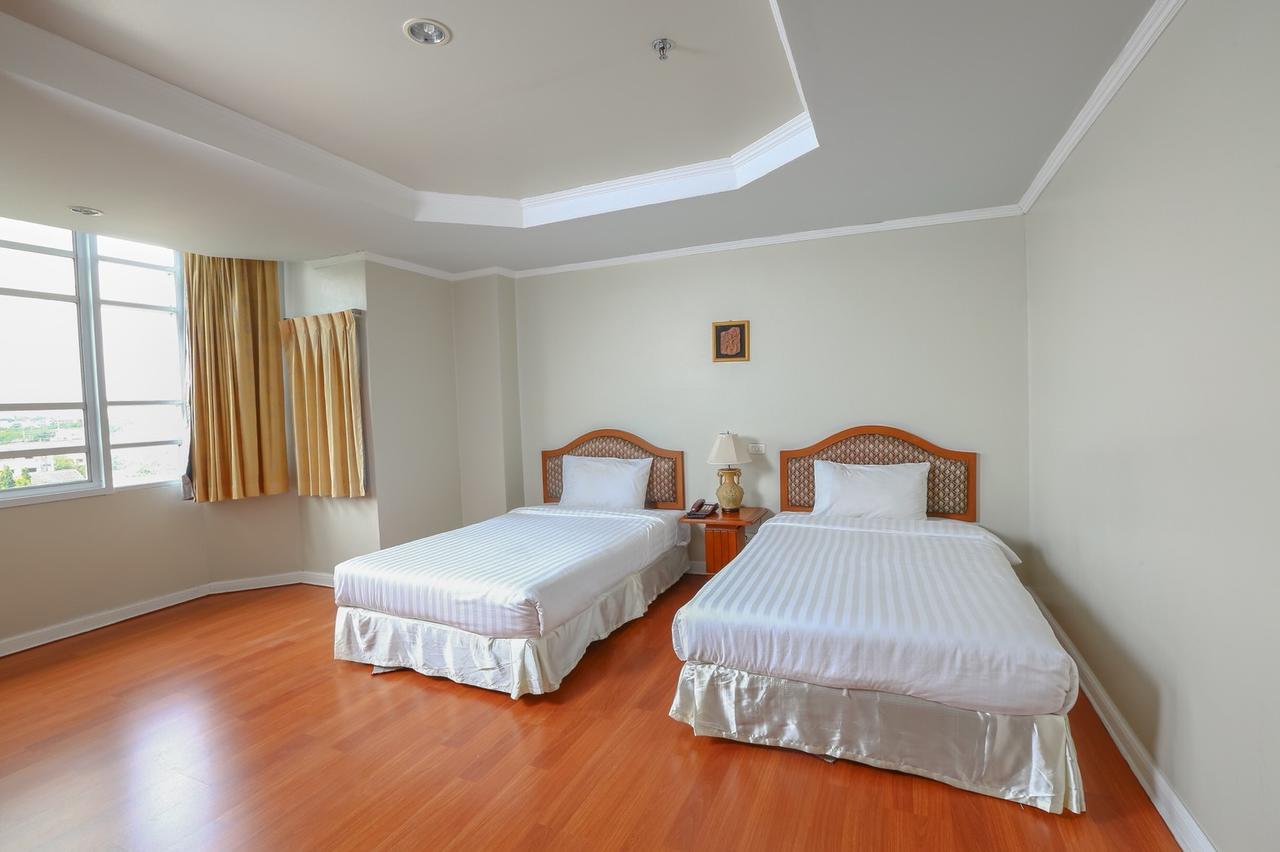 Hermitage Hotel Korat-Sha Nakhonratchasima Exterior foto